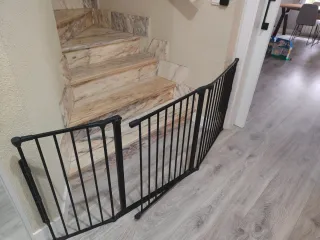 Valla protectora ajustable para escalera Niños/Per