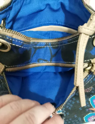 Bolso artesanal con estampado floral