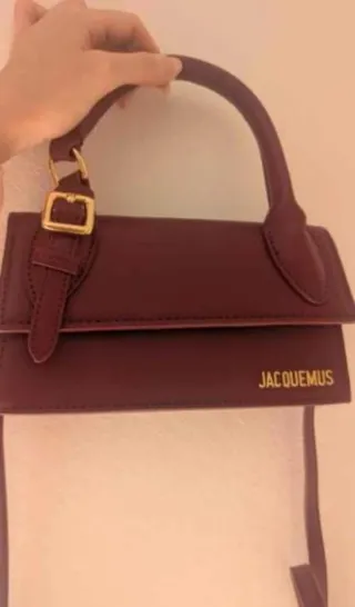 Bolso Jacquemus Púrpura y Dorado