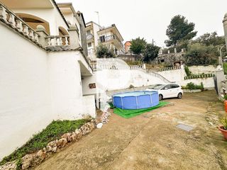 Chalet en venta en Torrelles de Llobregat