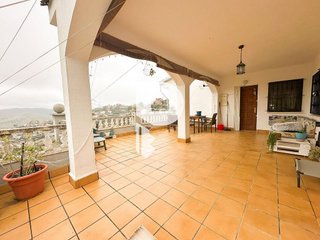 Chalet en venta en Torrelles de Llobregat