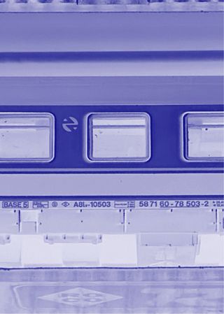 Roco Renfe coche viajeros 10000 N