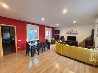 Casa pareada en venta en Molins de Rei