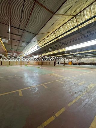 Nave industrial en alquiler en La Vega - Oteruelo en León