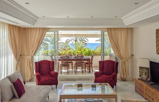 Piso en alquiler en Playa de la Fontanilla en Marbella