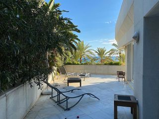 Piso en alquiler en Playa de la Fontanilla en Marbella