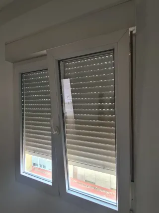 3 Ventanas PVC Blanca Oscilobatiente (precio uni.)