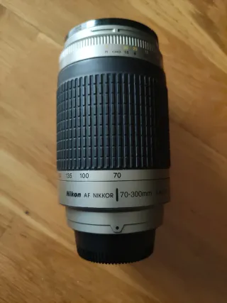 Objetivo Nikon AF NIKKOR 70-300mm