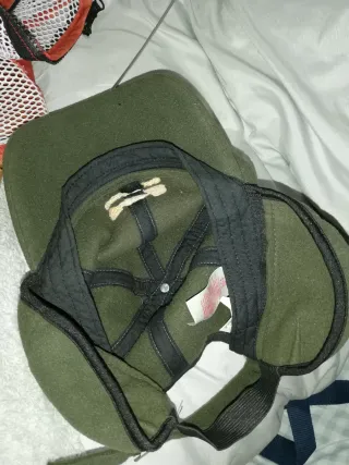 Gorra Solognac verde invierno regaló guante