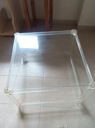 Juego mesas cristal y acrílico
