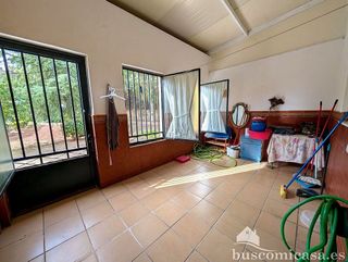 Chalet en venta en Linares