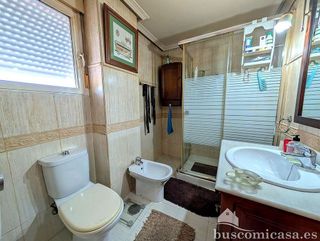 Chalet en venta en Linares