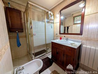 Chalet en venta en Linares