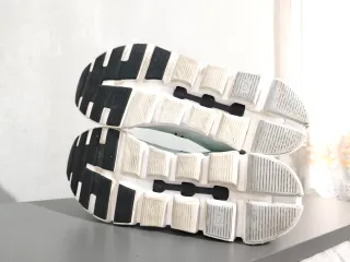 Zapatillas On Running Cloud 6 Talla 46