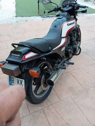 Kawasaki GPZ 400