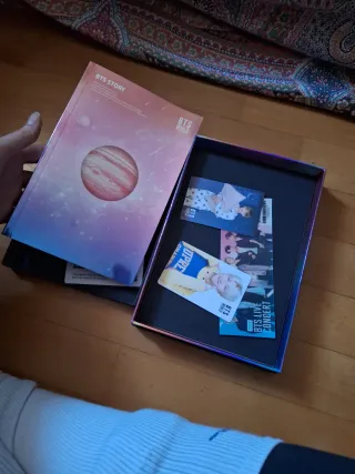 Libro BTS WORLD