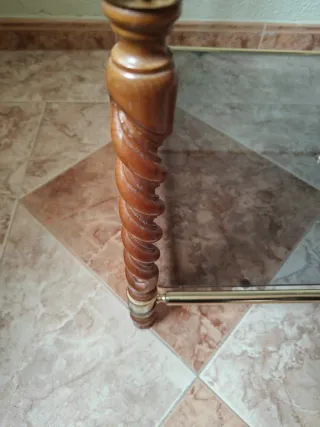 Mesa auxiliar antigua cristal y madera 58x58x50