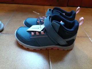 Botas montaña Decathlon quechua  NH500 a estrenar