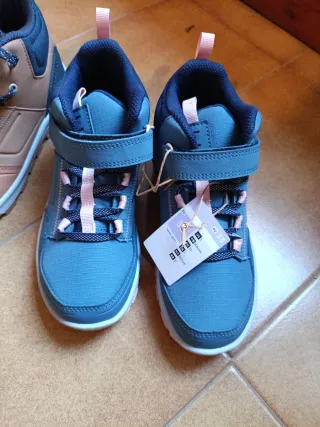 Botas montaña Decathlon quechua  NH500 a estrenar