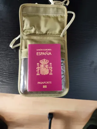 Porta pasaporte Tasmanian Tiger