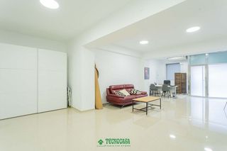 Local comercial en venta en Barrio Alto - San Félix - Oliveros - Altamira en Almería