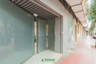 Local comercial en venta en Barrio Alto - San Félix - Oliveros - Altamira en Almería