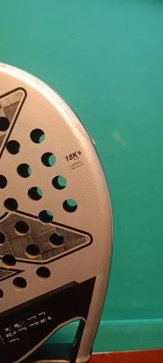 Pala Pádel Nox AT10 18K 2024