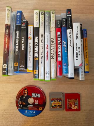 Lotto di videogiochi in vari stati