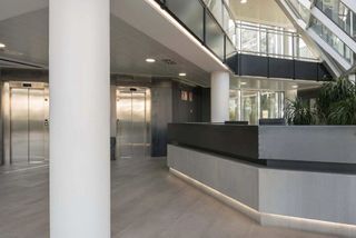 Oficina en alquiler en La Clota - Zona industrial en Cerdanyola del Vallès