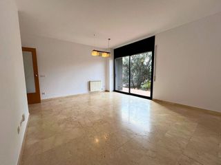Piso en venta en Montjuïc en Girona