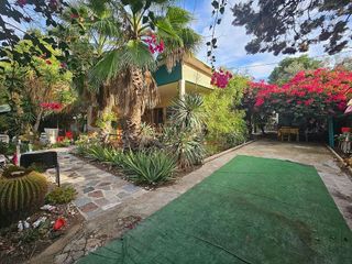 Chalet en alquiler en Ciudad Jardín en Alicante