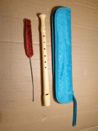Flauta escolar con funda y limpiador