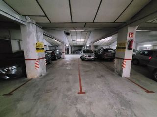 Garaje en venta en Estadi-Horta Vermella-Santa Anna en Vic