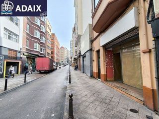 Local comercial en alquiler en Monte Alto - Zalaeta - Atocha en Coruña (A)
