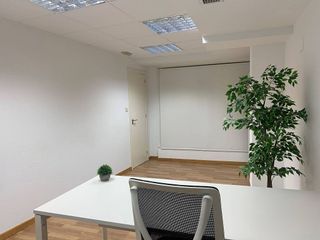 Oficina en alquiler en Centro en Elche