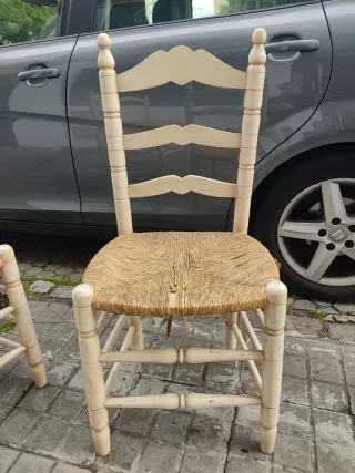 Sillas antiguas de enea