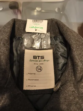 Abrigo de invierno gris. A estrenar.