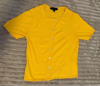 Camiseta Zara amarilla manga corta