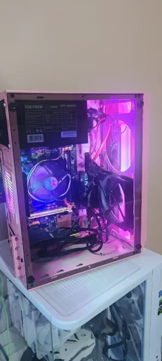 PC Fisso i5 12GB RAM Rosa