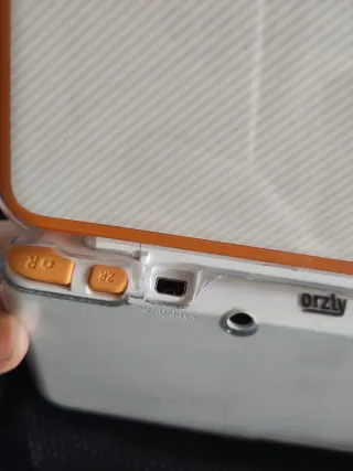 Nintendo 2DS XL + Pokémon Ultrasol