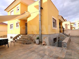 Chalet en venta en Puerto de Mazarrón en Mazarrón