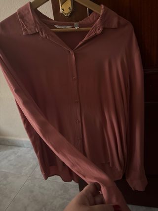 Camisa color salmón manga larga