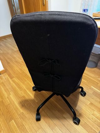 Silla de escritorio IKEA negra