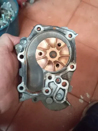 Bomba de agua coche Renault Clio 1  gasolina