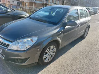 Opel Astra 2010