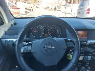 Opel Astra 2010