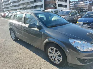 Opel Astra 2010