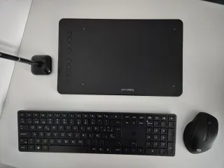 PC Gaming Portátil HP OMEN 17 RTX 4070 1TB Ryzen 7