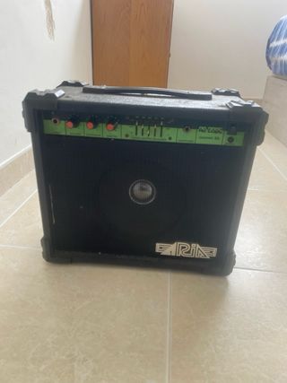 Amplificador Aria RG-200E con EQ Gráfico