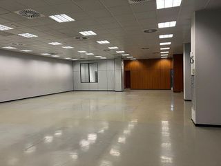 Nave industrial en alquiler en Gran Via LH en Hospitalet de Llobregat, L´